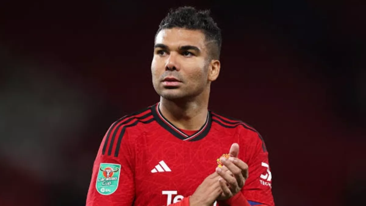 قرار مانشستر يونايتد الأخير يمهد طريق كاسيميرو للانتقال إلى الدوري السعودي