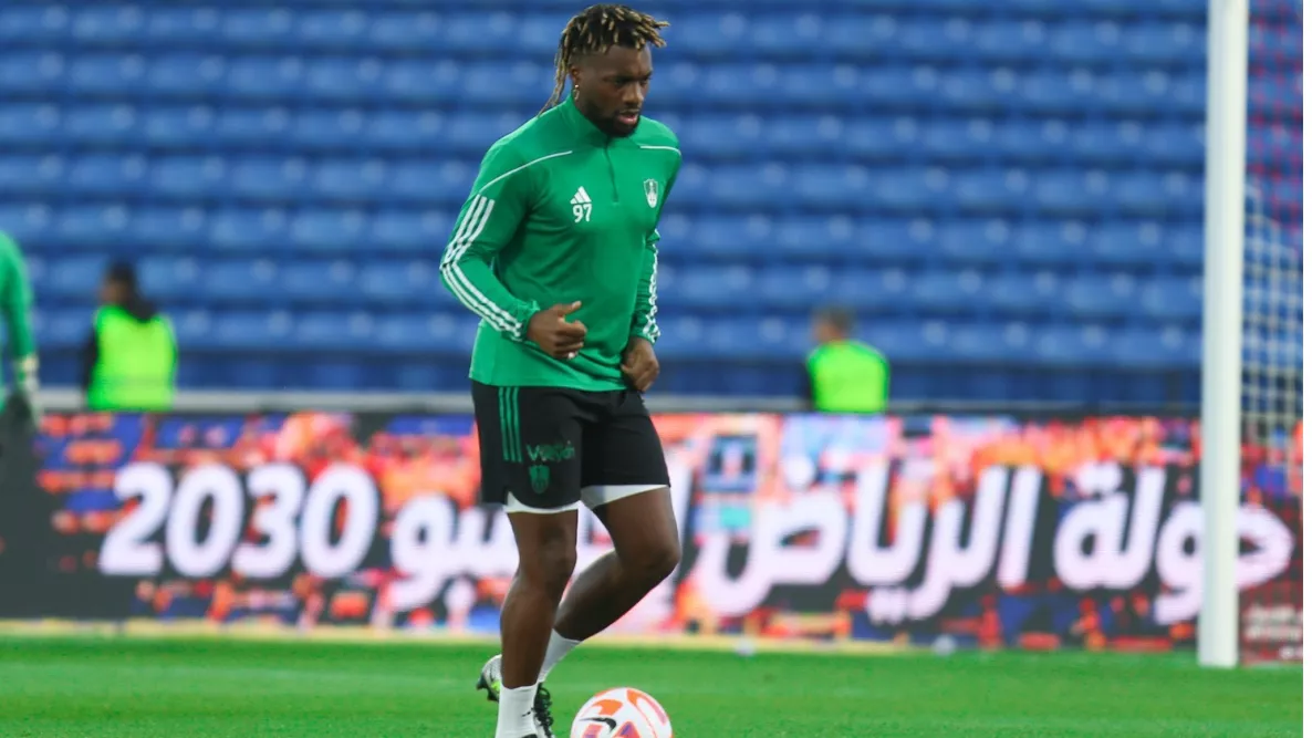 الأهلي يؤكد مغادرة ماكسيمان صفوف الفريق رسميا في 2025