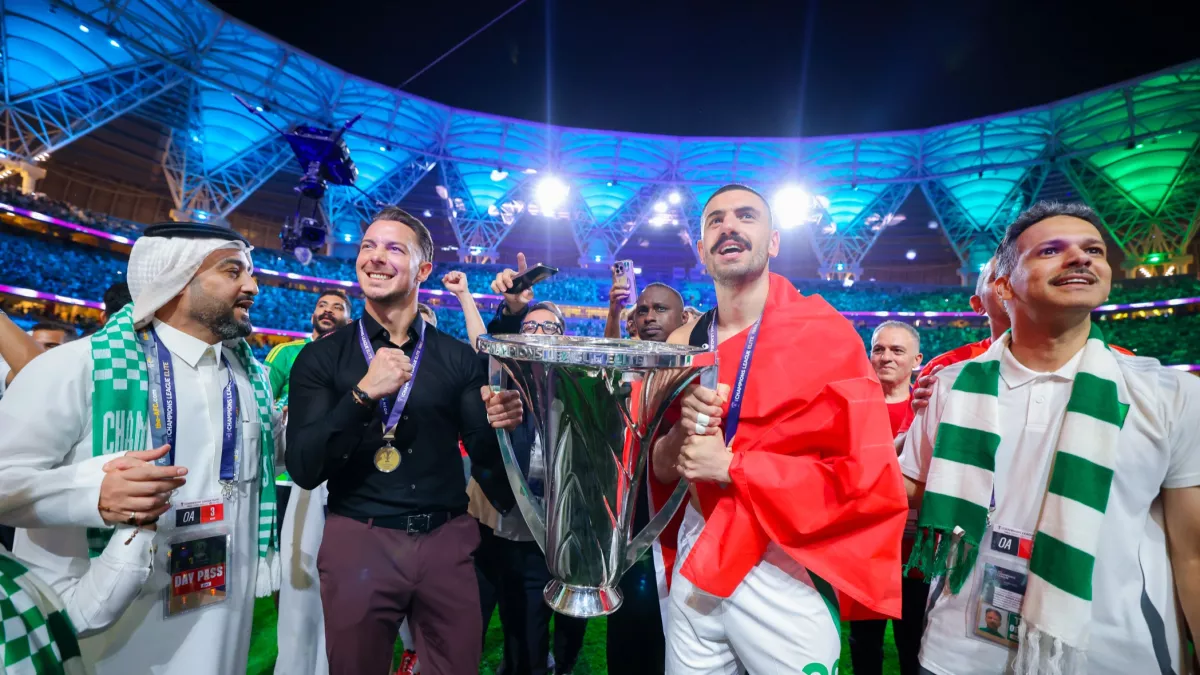 الأهلي يواجه 3 أزمات قبل السوبر في 2025.. تحديات صعبة أمام يايسله