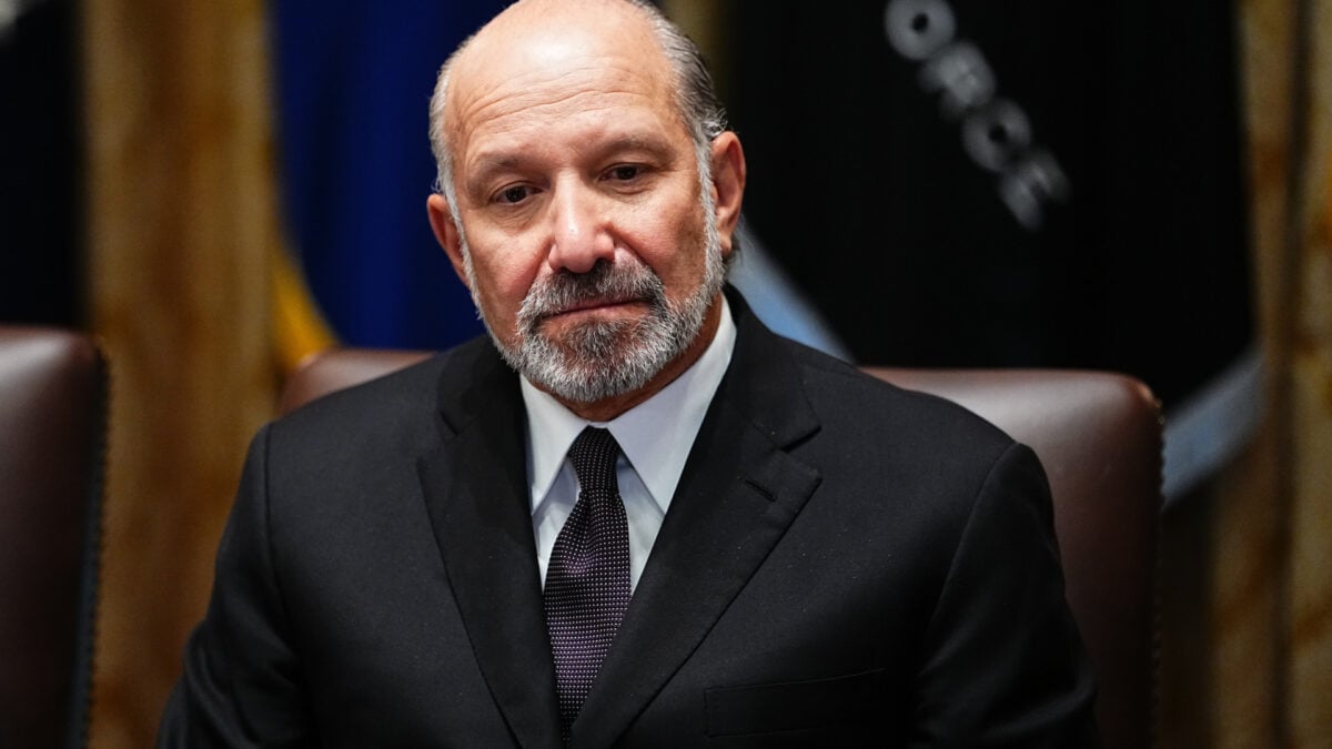 البيت الأبيض يعتزم نقل الإحصائيات الحكومية إلى تكنولوجيا البلوكشين في 2025.. تساؤلات حول الدوافع