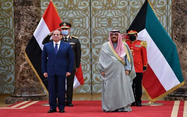 الرئيس المصري يوجه رسالة خطية إلى أمير الكويت في عام 2025