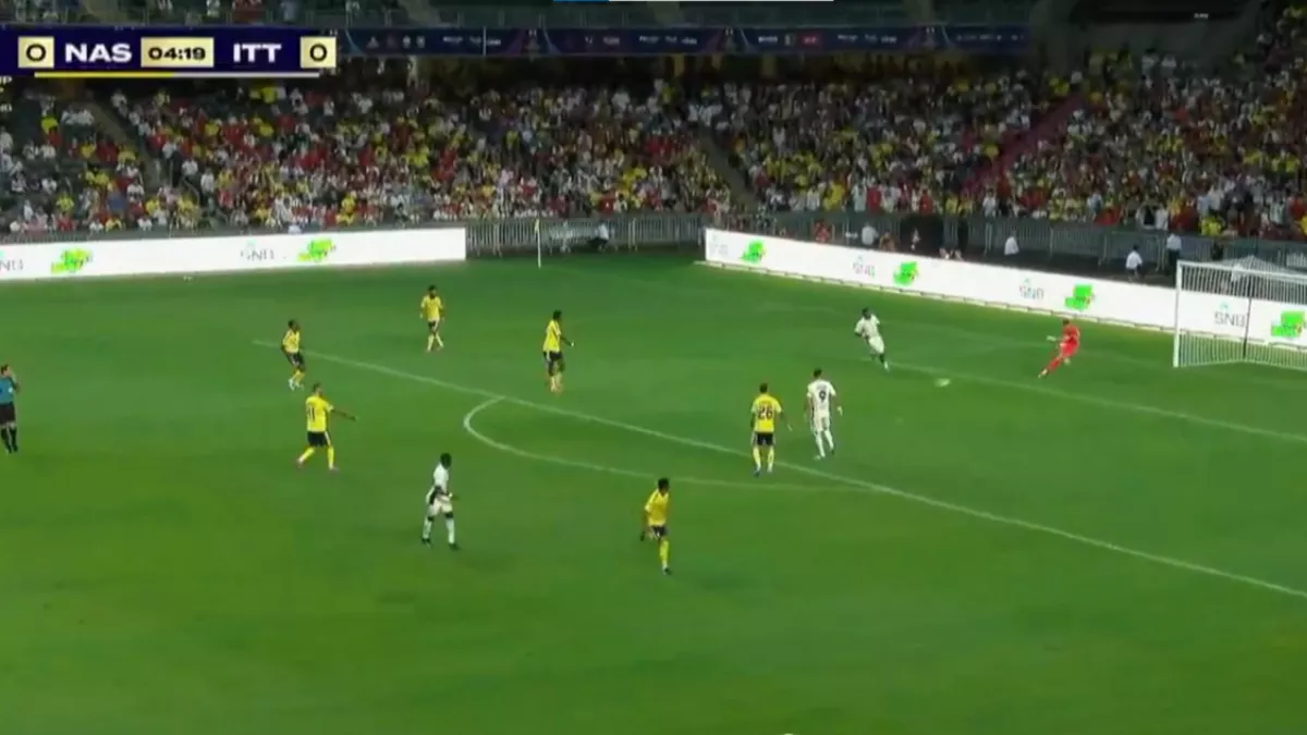 السوبر السعودي.. بينتو يرتكب خطأ جسيمًا يمنح النصر الأفضلية وبنزيما يقدم هدية ثمينة في 2025