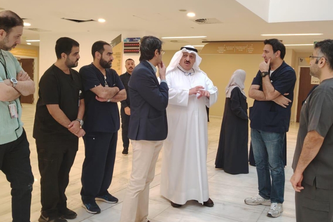 العوضي يشيد بجهود إخماد حريق مستشفى الجهراء خلال جولته التفقدية في 2025