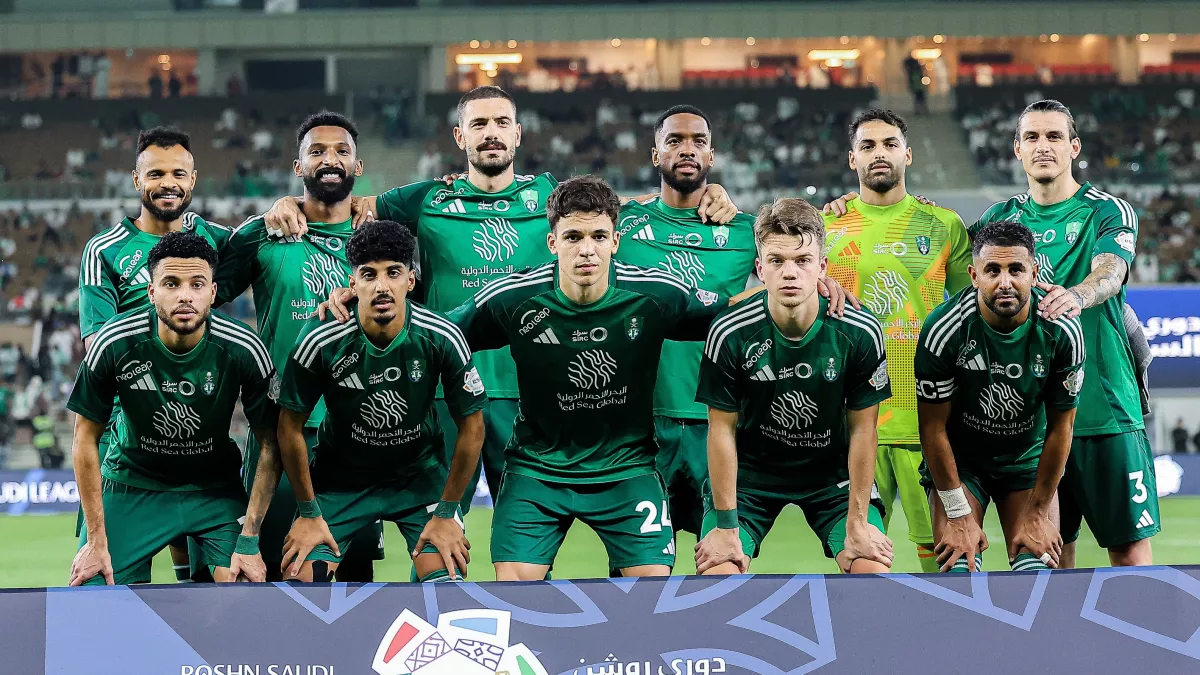 القادسية يضم نجم الأهلي في الانتقالات الصيفية 2025 رغم سعي النادي لتجديد عقده