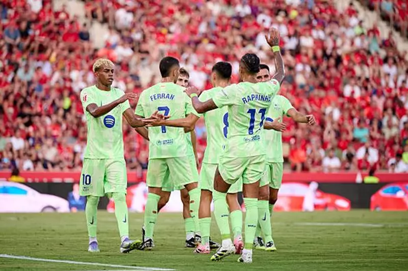 انطلاقة ناجحة لبرشلونة في مشوار الدفاع عن لقب الدوري بفوزه على مايوركا
