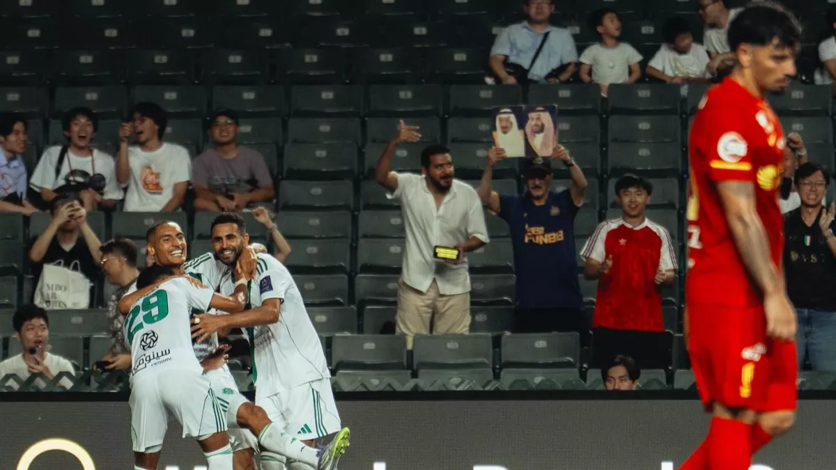 قرار رسمي من القادسية يحسم مصير نجمه بشأن انتقاله إلى الهلال 2025