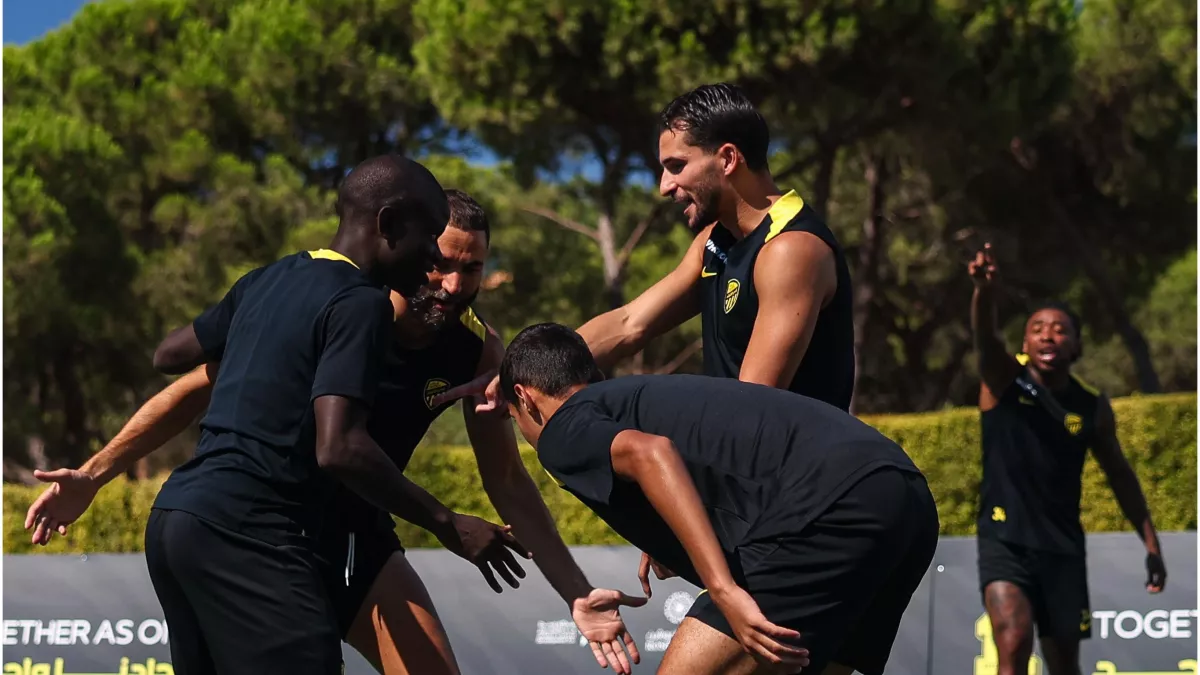 مسئول الاتحاد يتجنب الإجابة على أصعب تساؤلات موسم 2025.. قلق يجتاح جماهير العميد