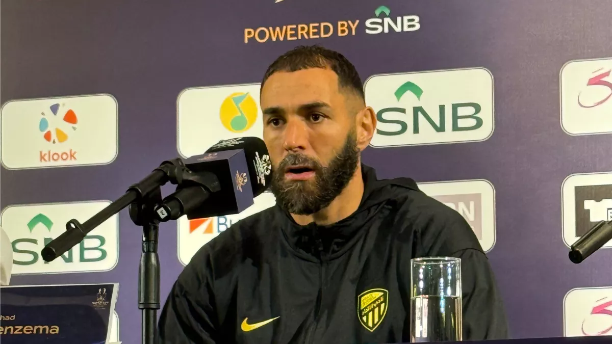 بنزيما يتحدى رونالدو قبل مواجهة الاتحاد والنصر الحاسمة في 2025