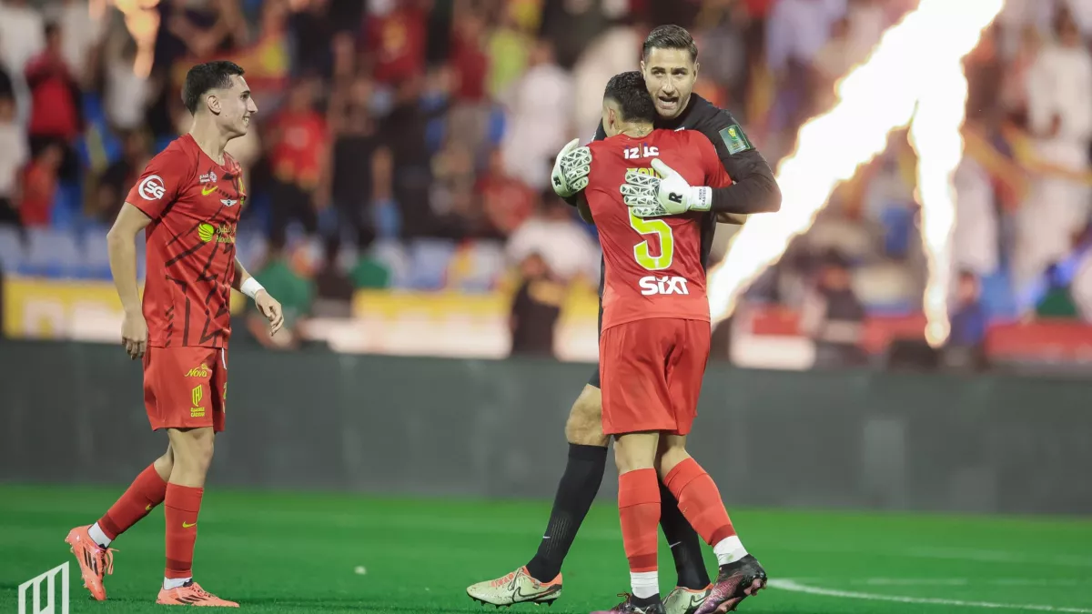 تحرك قانوني من القادسية عام 2025 يضع مشاركة الأهلي في السوبر على المحك ويثير جدلاً واسعاً في السعودية