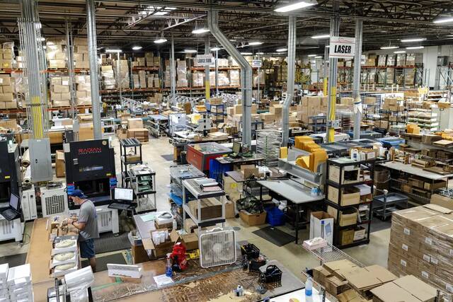 تحول جذري في التجارة الإلكترونية العالمية.. أمريكا تلغي إعفاءات الطرود الصغيرة في 2025