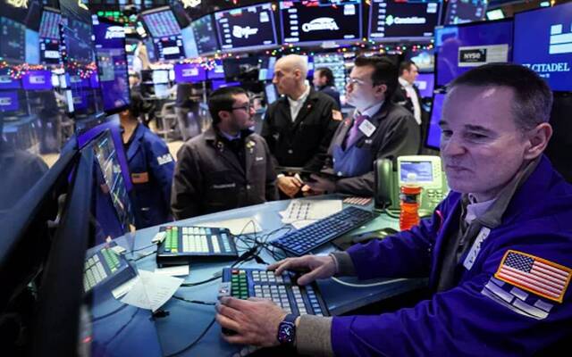 تراجع حاد في البورصات الأمريكية عام 2025 بسبب تصاعد تهديدات ترامب تجاه الصين