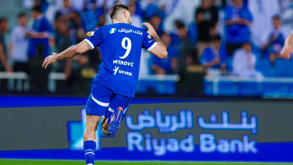 وكيل ميتروفيتش يكشف عن تصريحات غير متوقعة.. الجدل يتصاعد مع الهلال في 2025