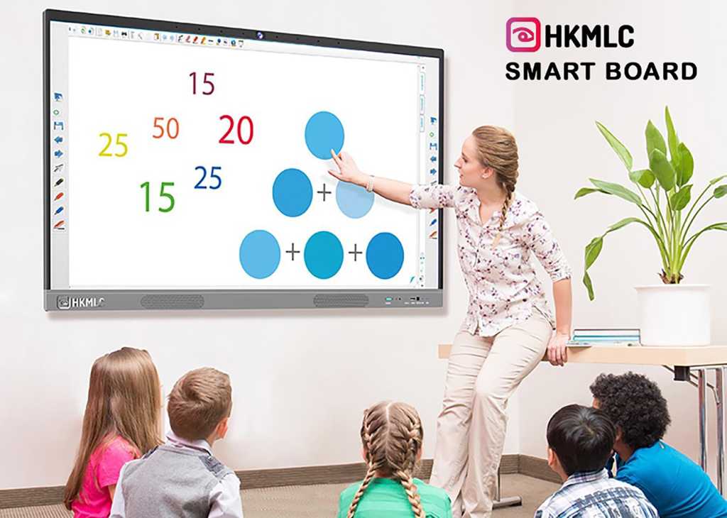 تعرف على طريقة استخدام اللوحة الذكية من HKMLC لإحداث نقلة نوعية في تجربة العودة إلى المدرسة عام 2025