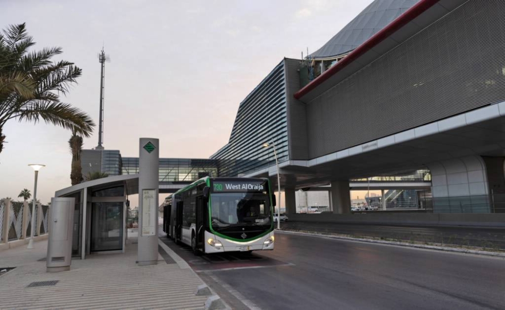 تعزيز كفاءة التنقل في الرياض من خلال مسارات الحافلات الجديدة 2025