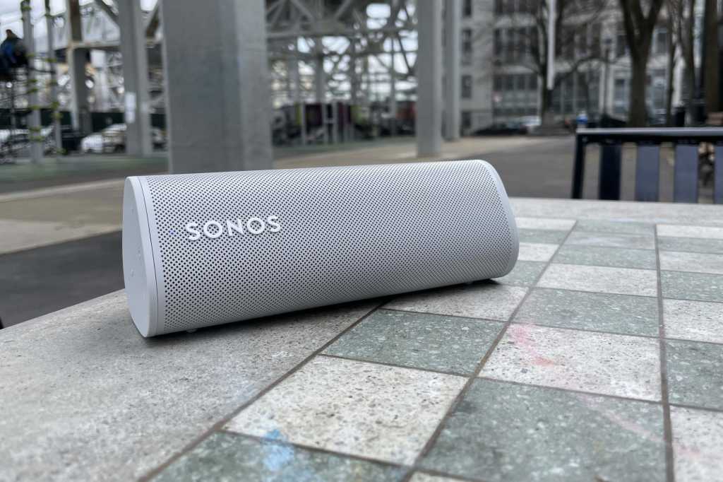 تقارير Sonos تكشف عن حالات نادرة لمشكلات في مكبرات الصوت المتجولة 2025