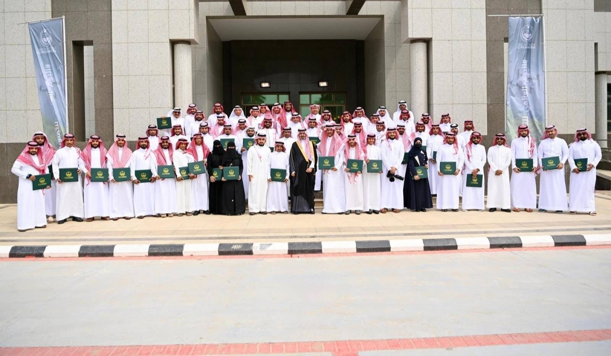 تكريم المصورين المشاركين في مبادرة «هذه جازان» من نائب أمير جازان عام 2025