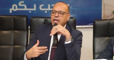 تنفيذ دورة تدريبية مشتركة بين العمل والبيئة حول تقنيات وسائط التبريد والتكييف بسوهاج لعام 2025