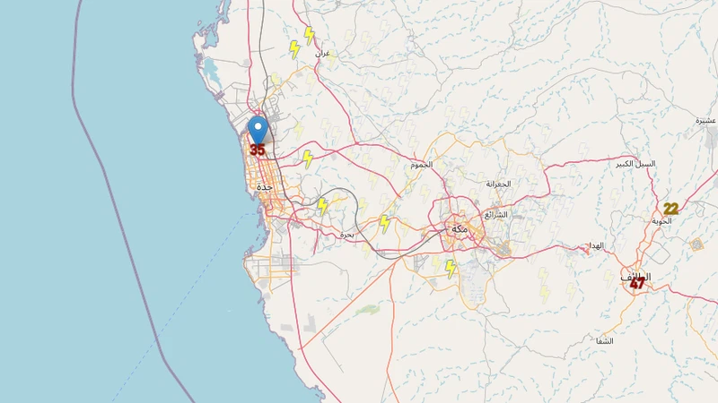 جدة.. عاصفة رملية شديدة تسبق سحباً ممطرة تؤثر على المدينة في الساعات القادمة 2025