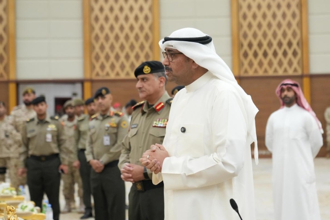حضور وزير الدفاع لمراسم اختيار دفعة الضباط الجامعيات الأولى لعام 2025