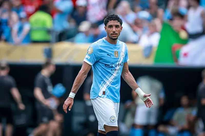 رحيل المدير الرياضي لمانشستر سيتي بعد 13 عامًا.. تفاصيل صفقة مرموش 2025