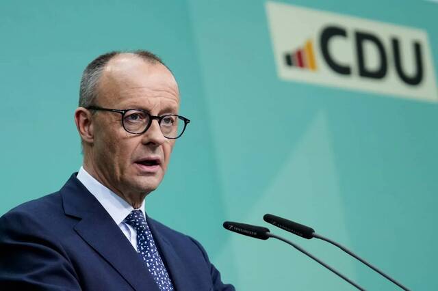 شولتس يؤكد عدم رفع الضرائب رغم تصاعد التوترات المالية في 2025