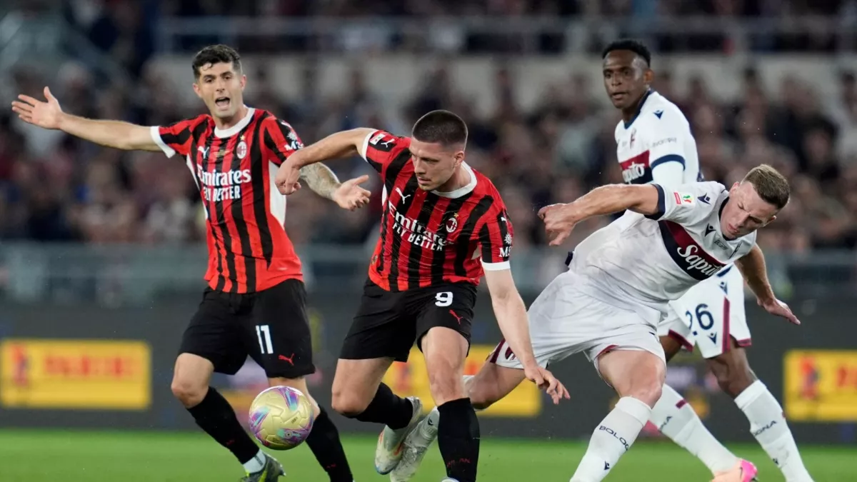 صراع ميلان والهلال يتصاعد حول التعاقد مع المهاجم.. أزمة 2025 تلوح في الأفق