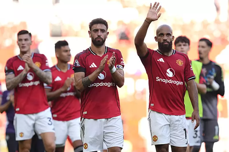 مانشستر يونايتد يعادل أسوأ بداياته بالدوري الإنجليزي بعد ثلاثية الديربي في 2025