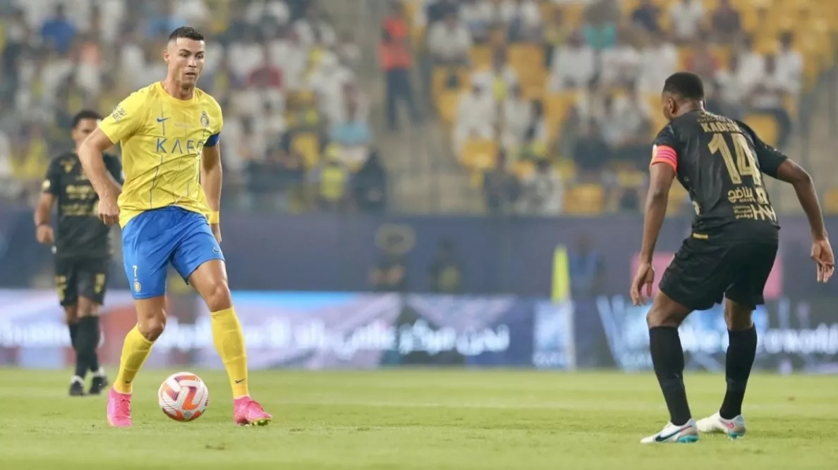 صفقة تبادلية مرتقبة بين التعاون والنصر تثير الجدل في الوسط الرياضي السعودي عام 2025