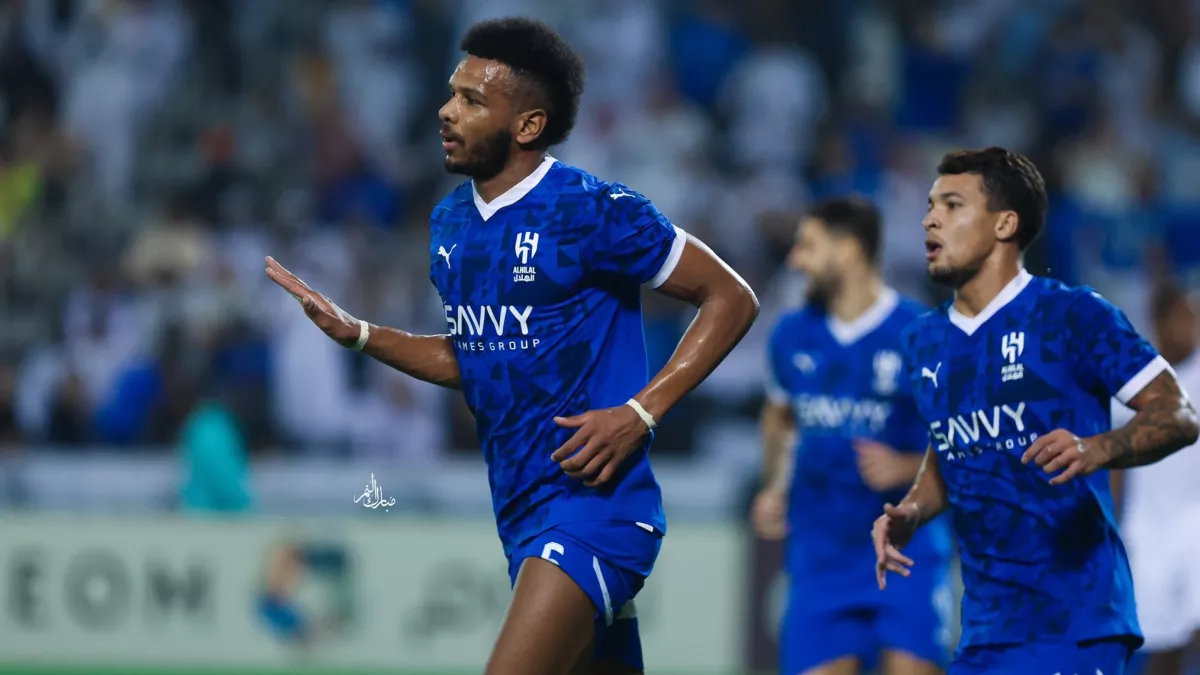 الهلال يطعن في عقوبات السوبر السعودي.. مركز التحكيم يحسم النزاع 2025