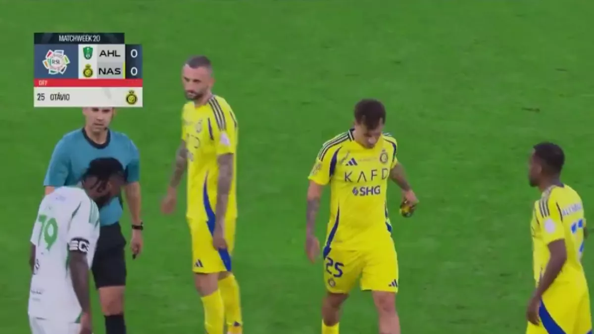 قرار جديد من خيسوس حول أوتافيو بعد استبعاده من المعسكر يفاجئ الجميع في 2025