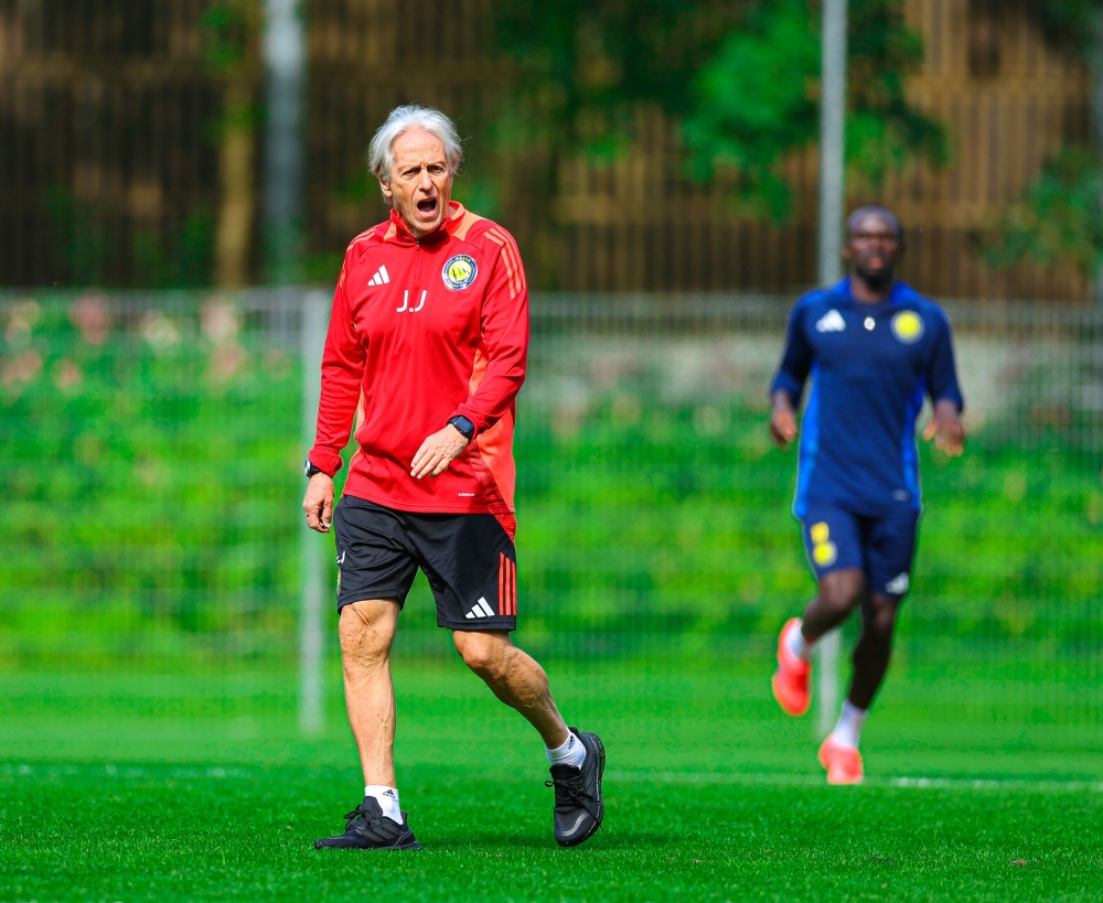 قرار جيسوس بشأن مستقبل أوتافيو مع النصر في 2025