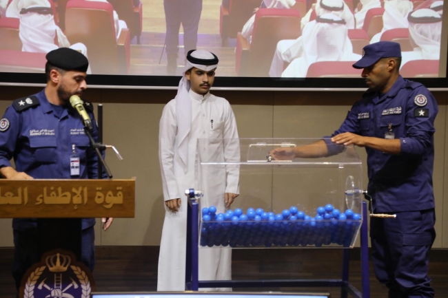 قرعة علنية لاختيار رقباء جدد في تخصصي الإدارة العسكرية وفني الشبكات والورش لعام 2025