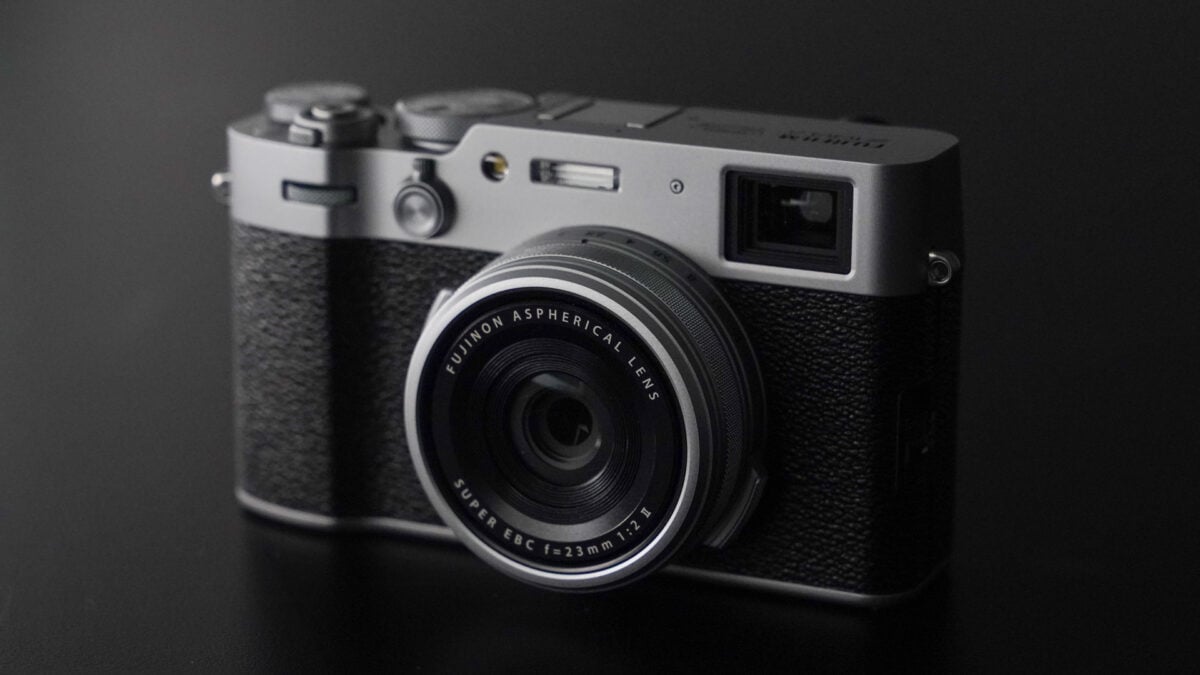 كاميرا فوجيفيلم التي يتزايد عليها الطلب في 2025.. ارتفاع في الأسعار