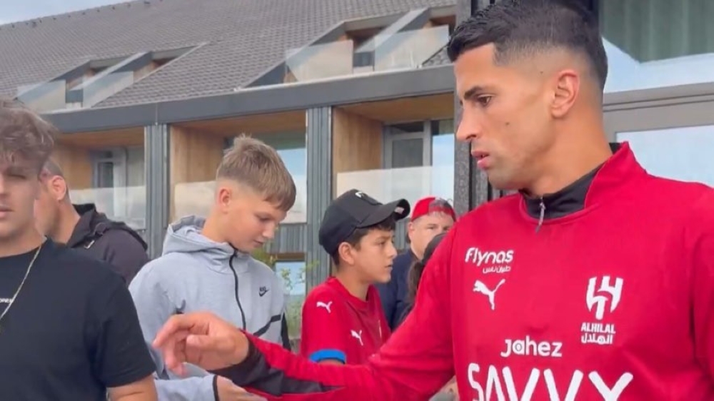 كانسيلو يساند لاعب الهلال عقب شائعات مغادرته في 2025