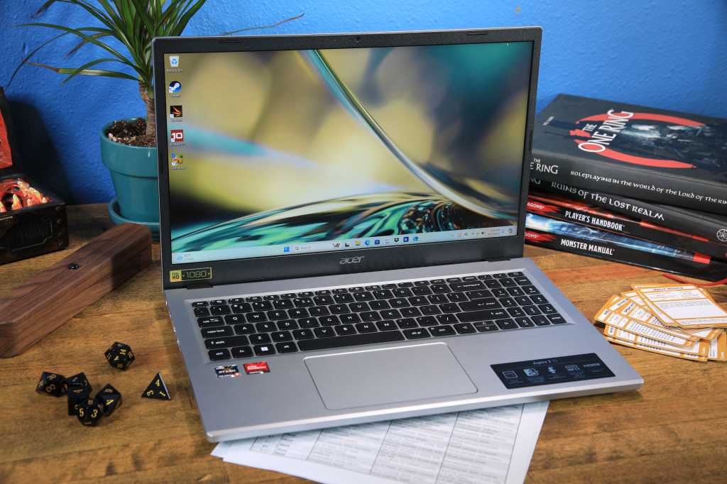 كمبيوتر محمول ACER بذاكرة 16 جيجابايت بسعر مذهل.. متوفر الآن مقابل 235 دولار لعام 2025