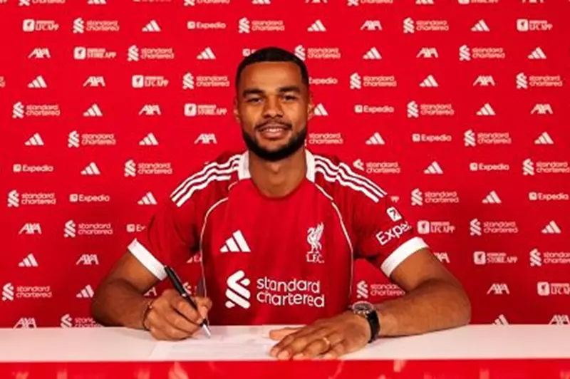 ليفربول يمدد عقد جاكبو رسميًا حتى 2025