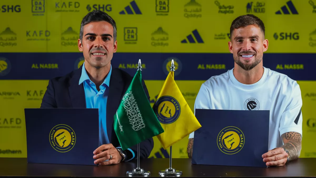 مارتينيز يشعل حماس جماهير النصر بـ3 رسائل قوية ويعدهم بعام الانتصار في 2025