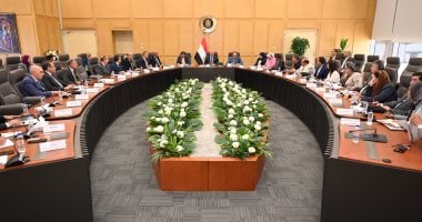 مباحثات بين وزراء الصناعة وقطاع الأعمال العام والزراعة لتعزيز زراعة الكتان في 2025
