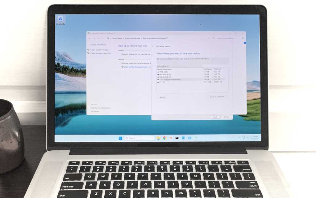 مراجعتنا لأداة النسخ الاحتياطي والاستعادة (Windows 7) في 2025.. أداء قوي للنسخ وضعيف لمعالجة الكوارث