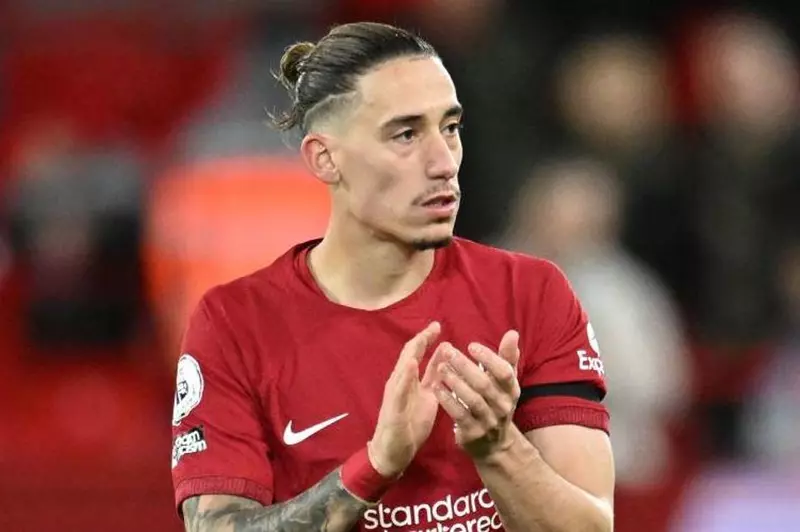 مستقبل تسيميكاس مع ليفربول غامض.. والنادي الجديد الأقرب في 2025