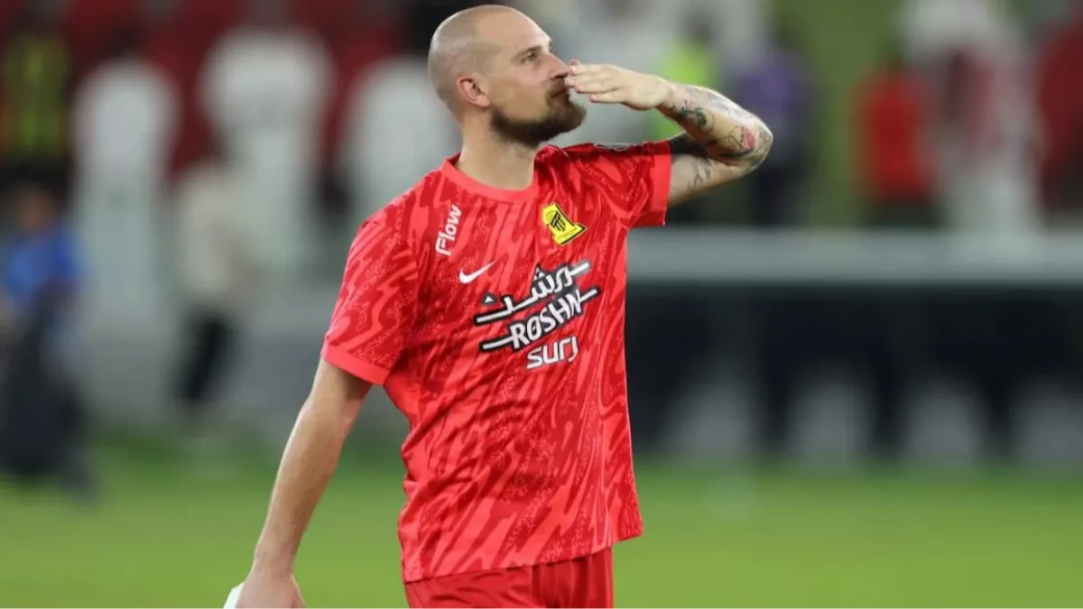 الإعلام يكشف حلاً لمعضلة حراسة مرمى الاتحاد.. بلان يستعد بالبديل في 2025