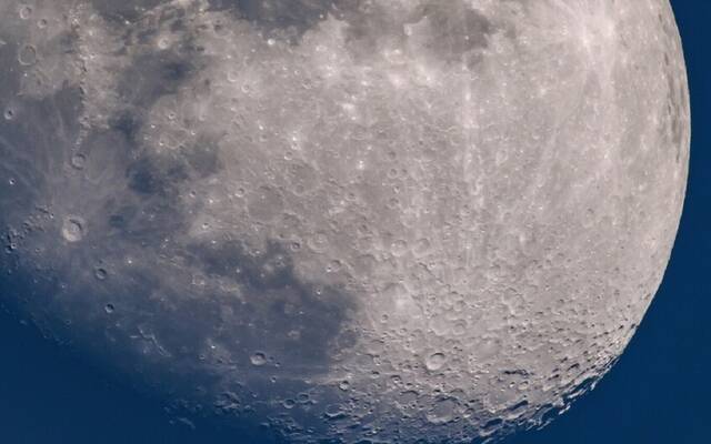 مشروع ناسا في 2025.. إنشاء مفاعل نووي على القمر