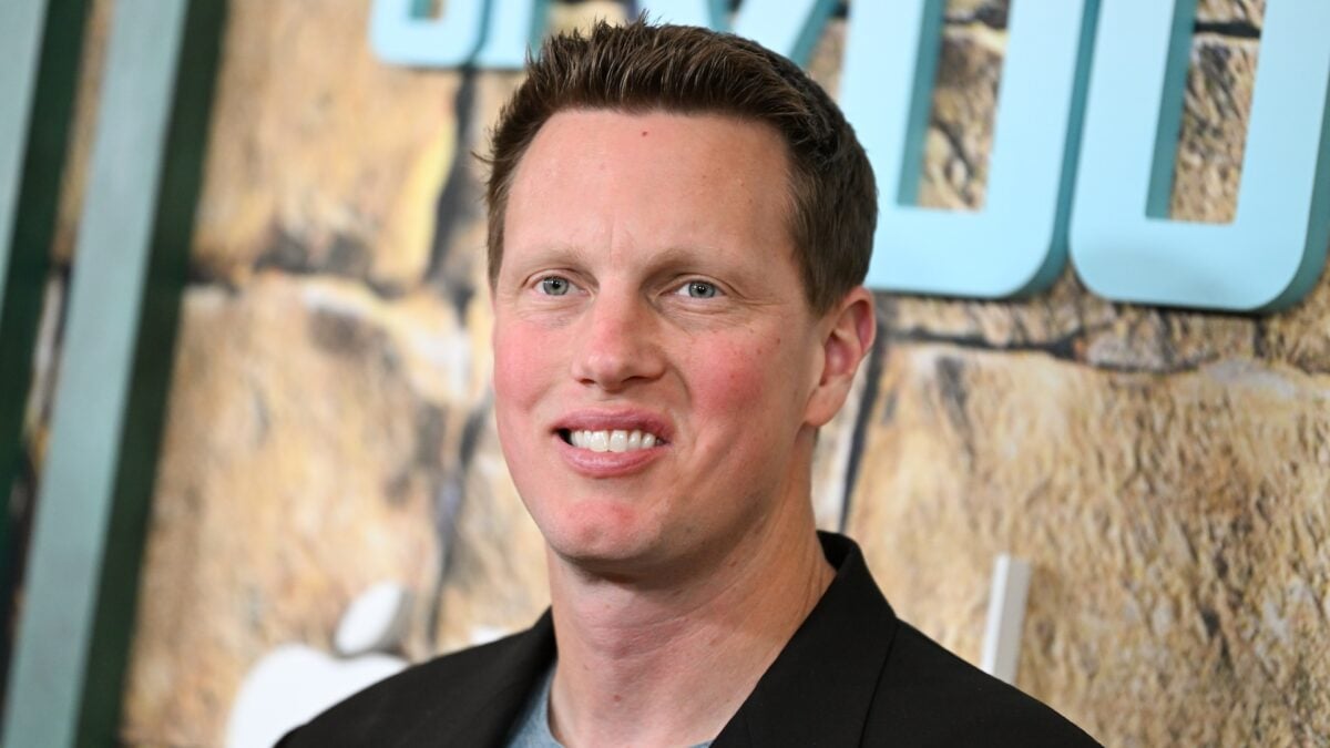 مفوض FCC يعبر عن انتقاده لمبادرة “محكم الحقيقة” ضمن نظام ترامب في 2025