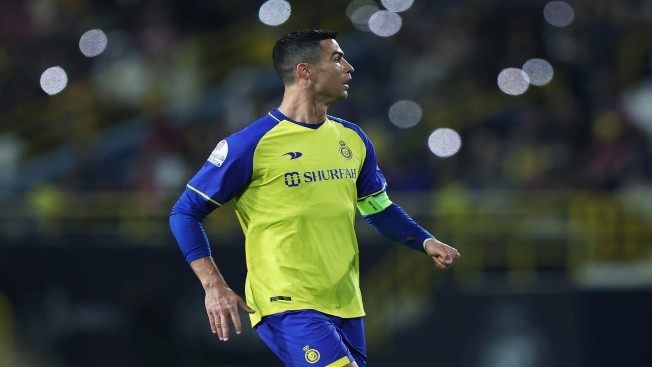 ملياردير صيني يلتقي كريستيانو رونالدو خلال معسكر النصر 2025.. صورة تشعل مواقع التواصل