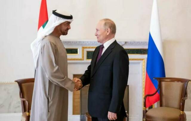 نجاح جهود الوساطة الإماراتية في تحرير 168 أسيراً بين روسيا وأوكرانيا عام 2025