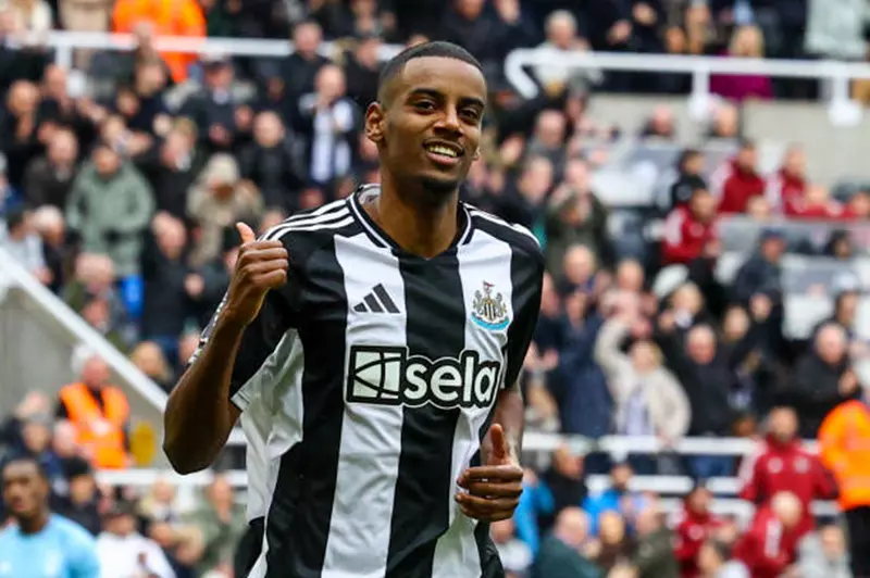 نيوكاسل يتطلع لتعزيز هجومه ببديل إيزاك في موسم 2025