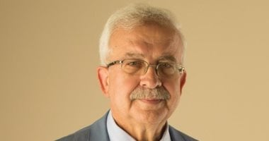 وكيل نقابة الأطباء يكشف.. 15 عامًا من الدراسة والتدريب قبل انطلاق الطبيب في مساره المهني عام 2025