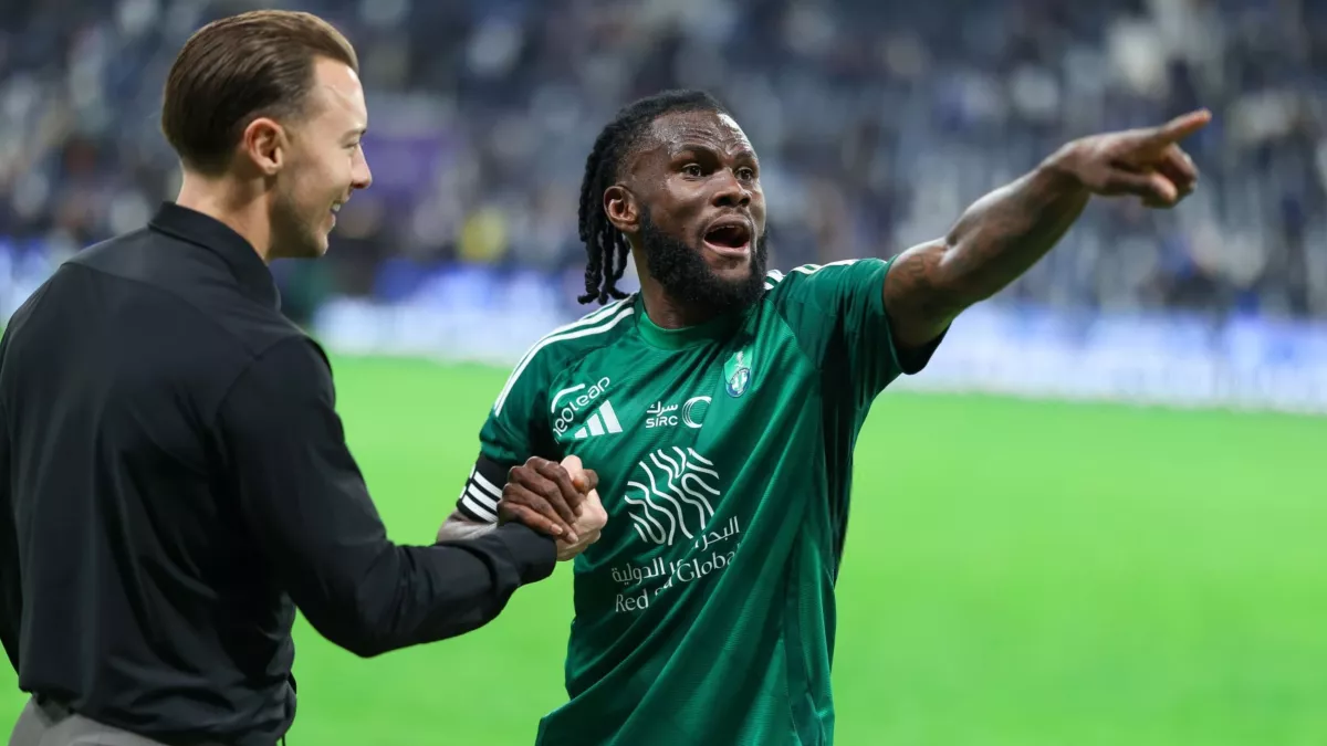 عرض مفاجئ من يوفنتوس.. تفاصيل صادمة تخص عقد وراتب نجم الأهلي