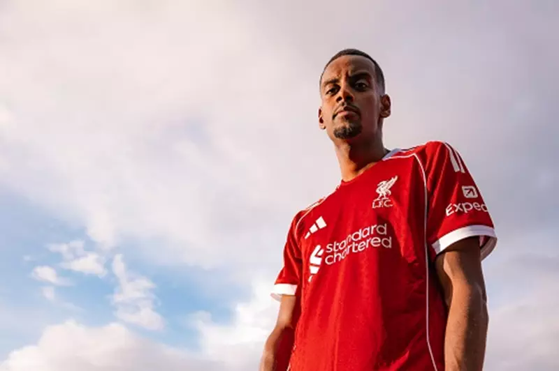 ليفربول يبرم أغلى صفقة في 2025 بالتعاقد مع إيزاك.. ماذا بعد رحيل صلاح؟