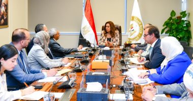 اجتماع وزيرة البيئة مع الجهات المنظمة لمراسم افتتاح المتحف المصري.. رؤية شاملة لعام 2025